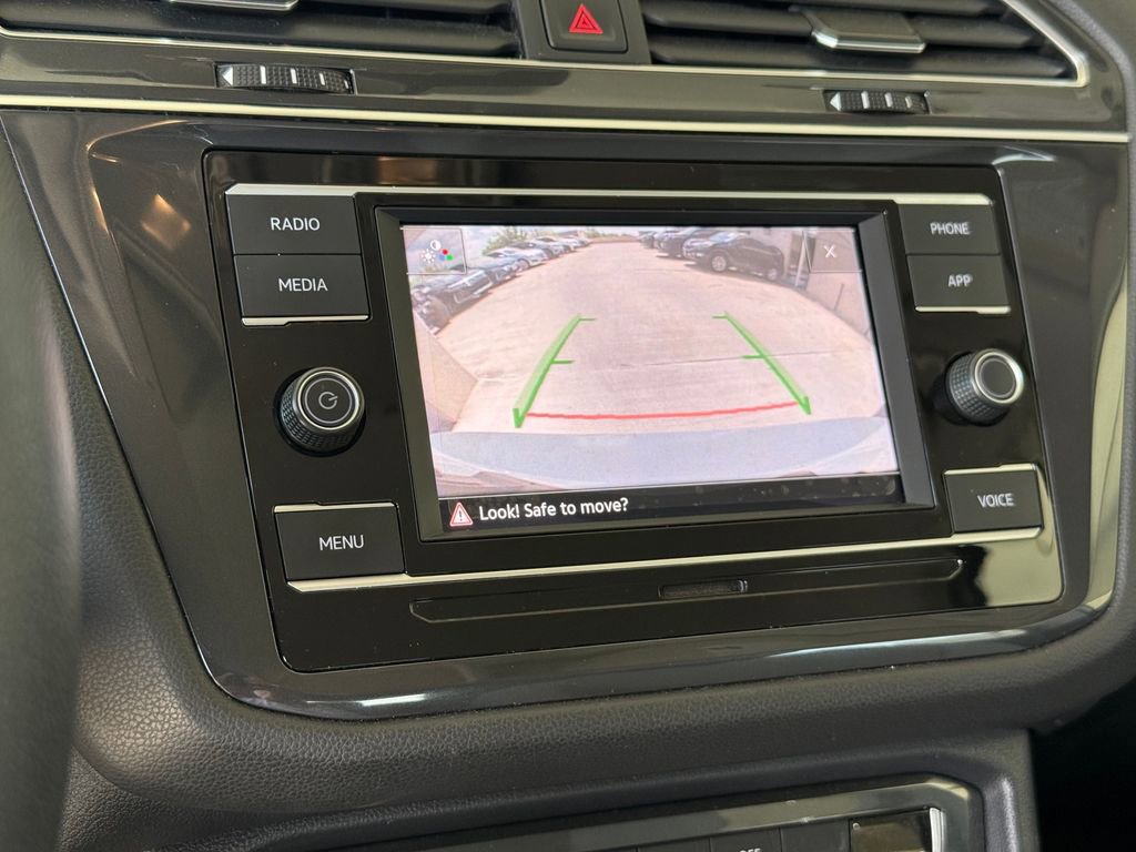 Used 2020 Volkswagen Tiguan S image 13