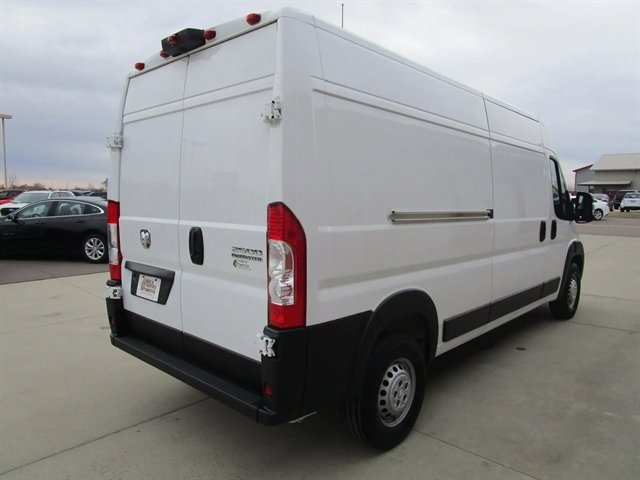 Used 2025 RAM ProMaster 2500 w/ Convenience Group image 7