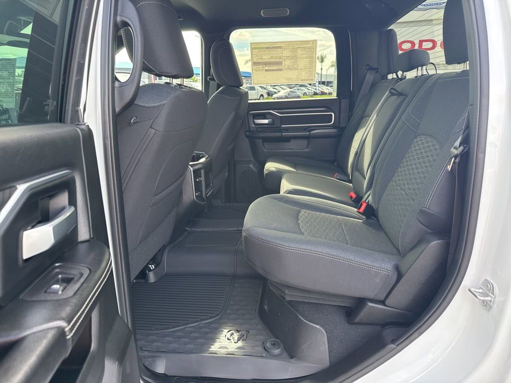 New 2026 RAM 3500 Big Horn AWD/4WD image 17