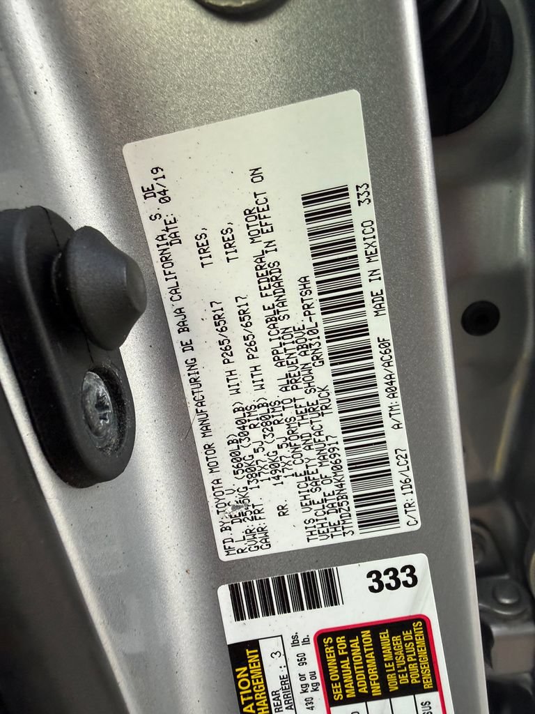 Used 2019 Toyota Tacoma TRD Sport w/ TRD Premium Sport Package AWD/4WD image 24