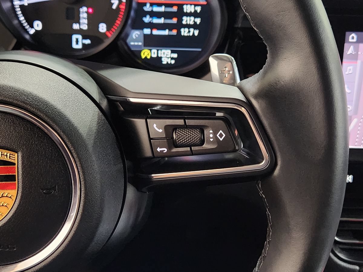Used 2023 Porsche Macan AWD/4WD image 50