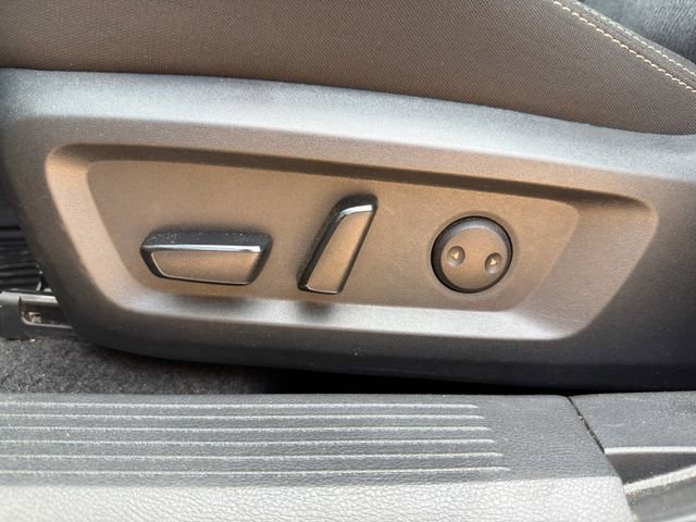 Used 2025 Nissan Rogue SV FWD image 20