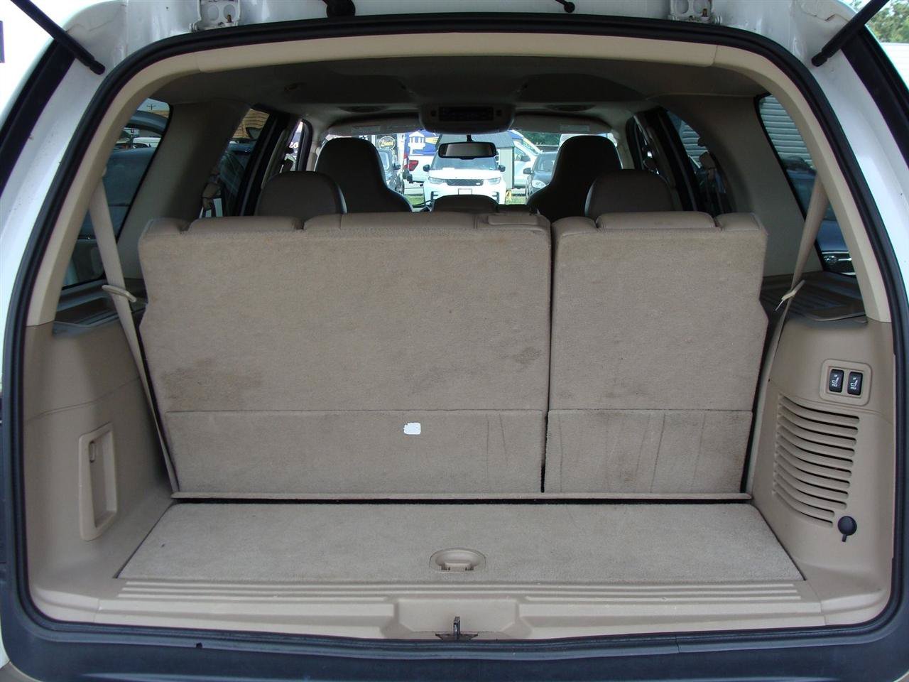 Used 2006 Ford Expedition Eddie Bauer AWD/4WD image 13