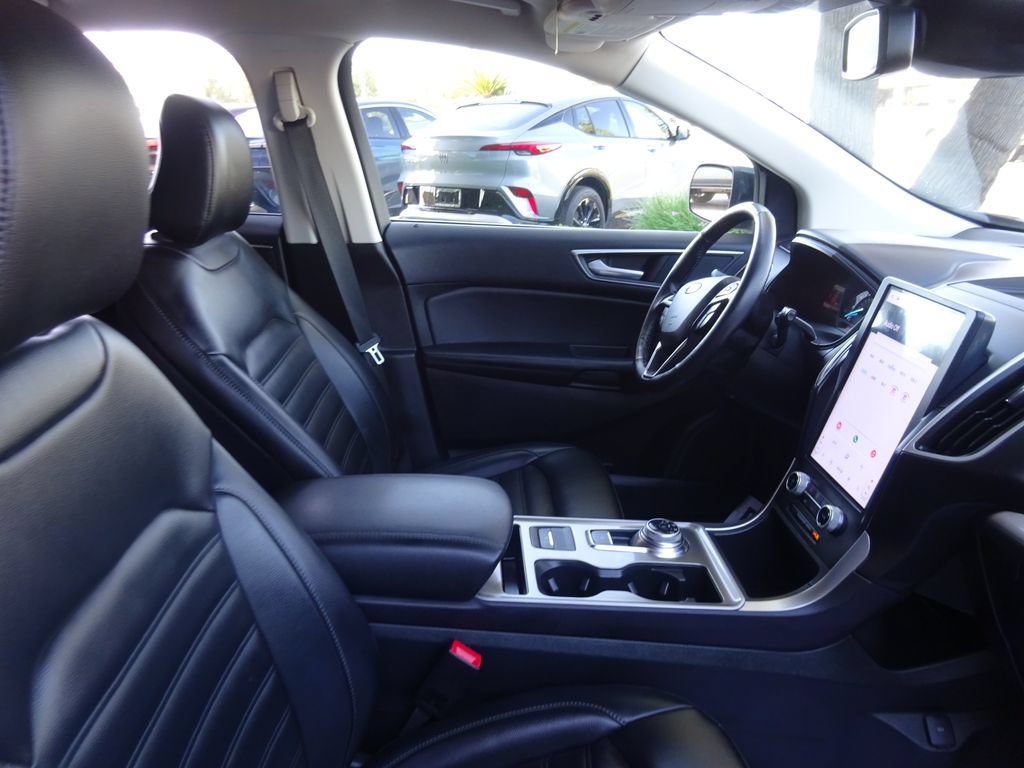 Used 2023 Ford Edge SEL w/ Convenience Package AWD/4WD image 16
