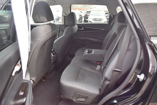 Used 2019 Kia Sorento L image 30