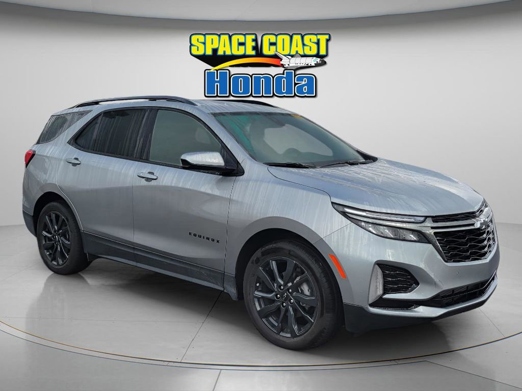 Used 2023 Chevrolet Equinox RS image 1