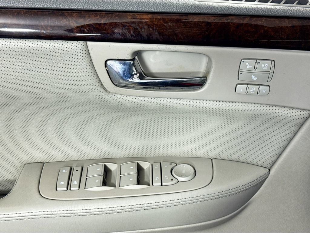 Used 2009 Cadillac DTS image 20