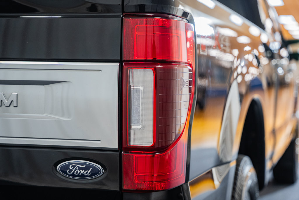 Certified 2022 Ford F250 Platinum AWD/4WD image 7