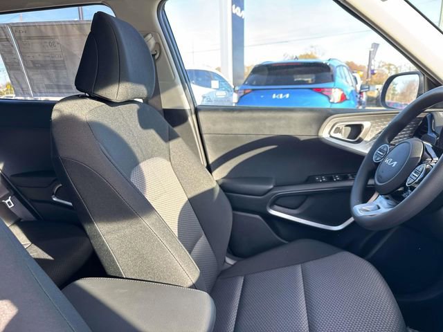 New 2025 Kia Soul S image 14