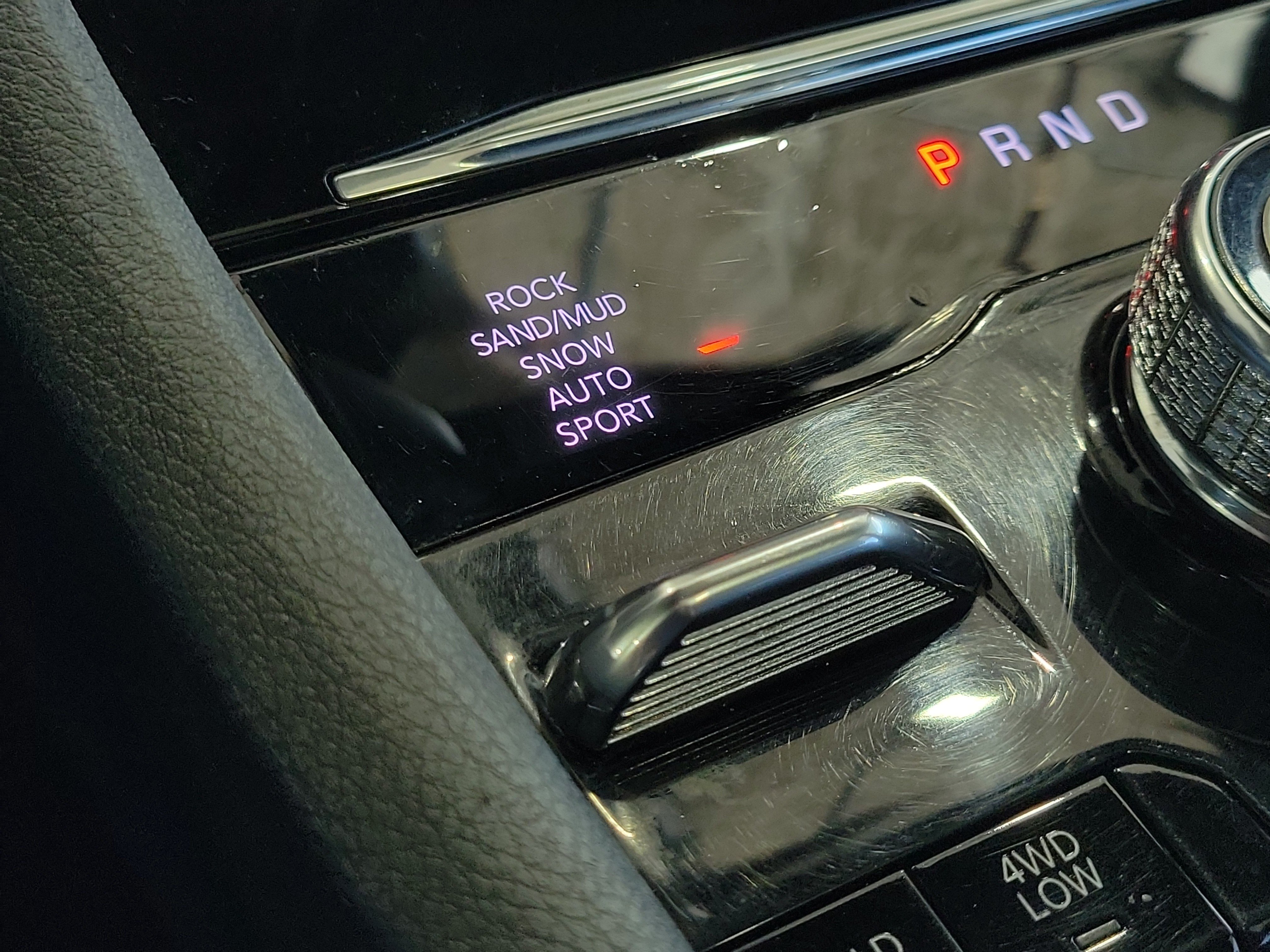 Certified 2024 Jeep Grand Cherokee L Overland w/ Trailer Tow Package AWD/4WD image 28