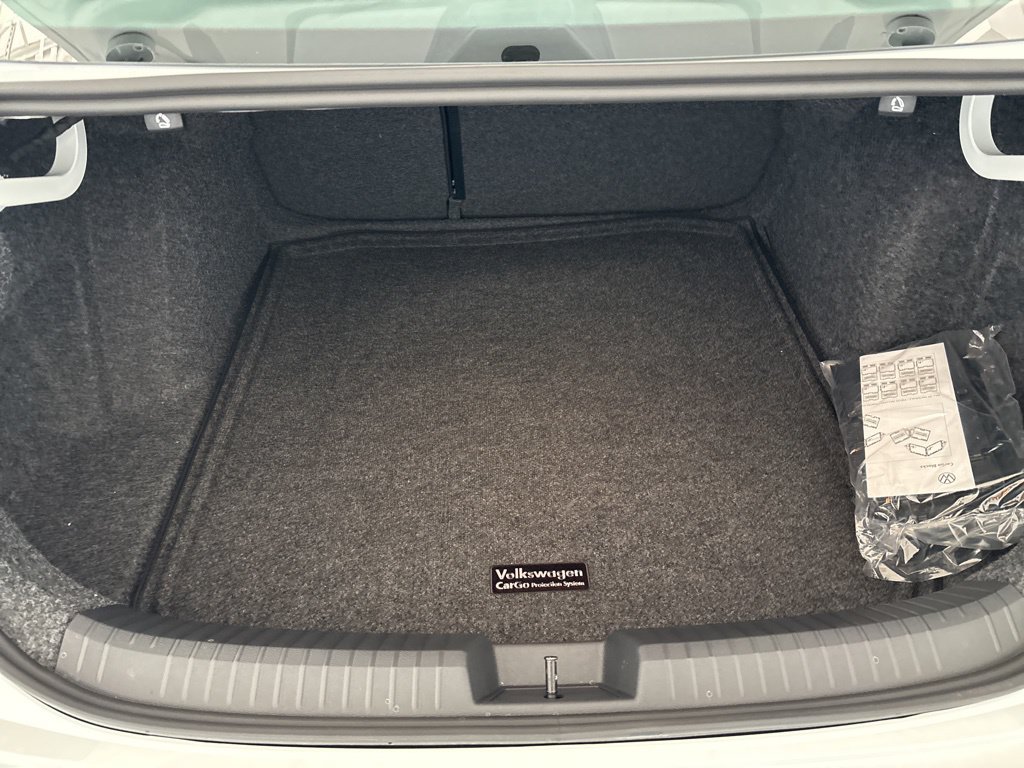 Certified 2026 Volkswagen Jetta Sport FWD image 37