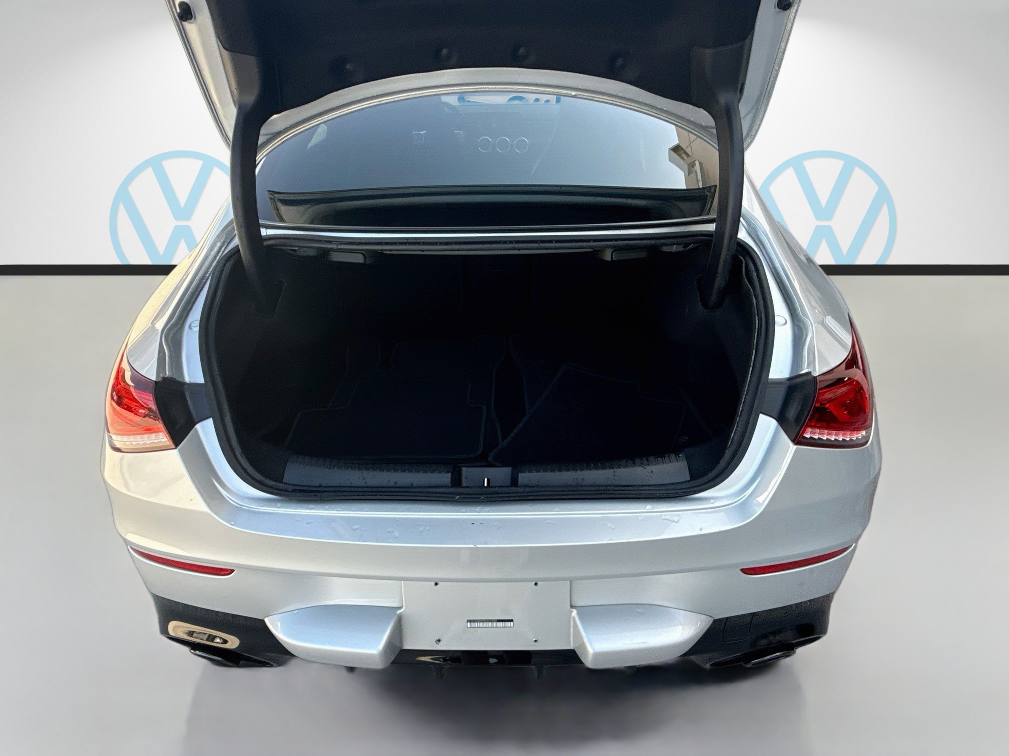 Used 2023 Mercedes-Benz CLA 35 AMG 4MATIC w/ AMG Night Package image 26
