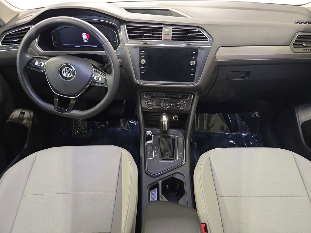 Used 2020 Volkswagen Tiguan SEL image 9