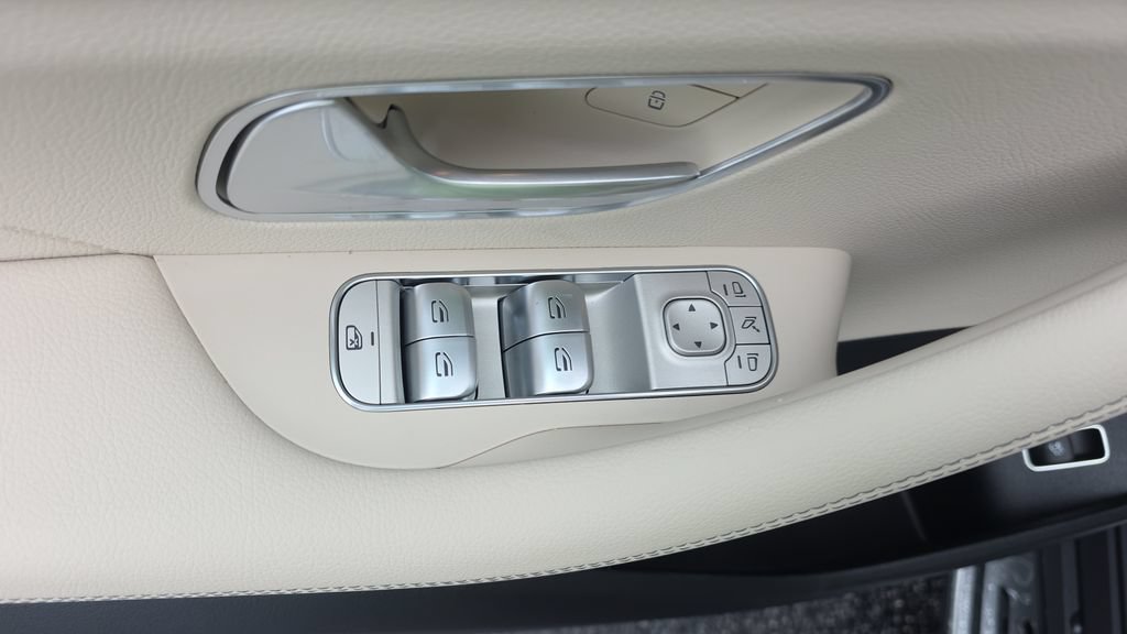 New 2026 Mercedes-Benz GLE 450 4MATIC image 12