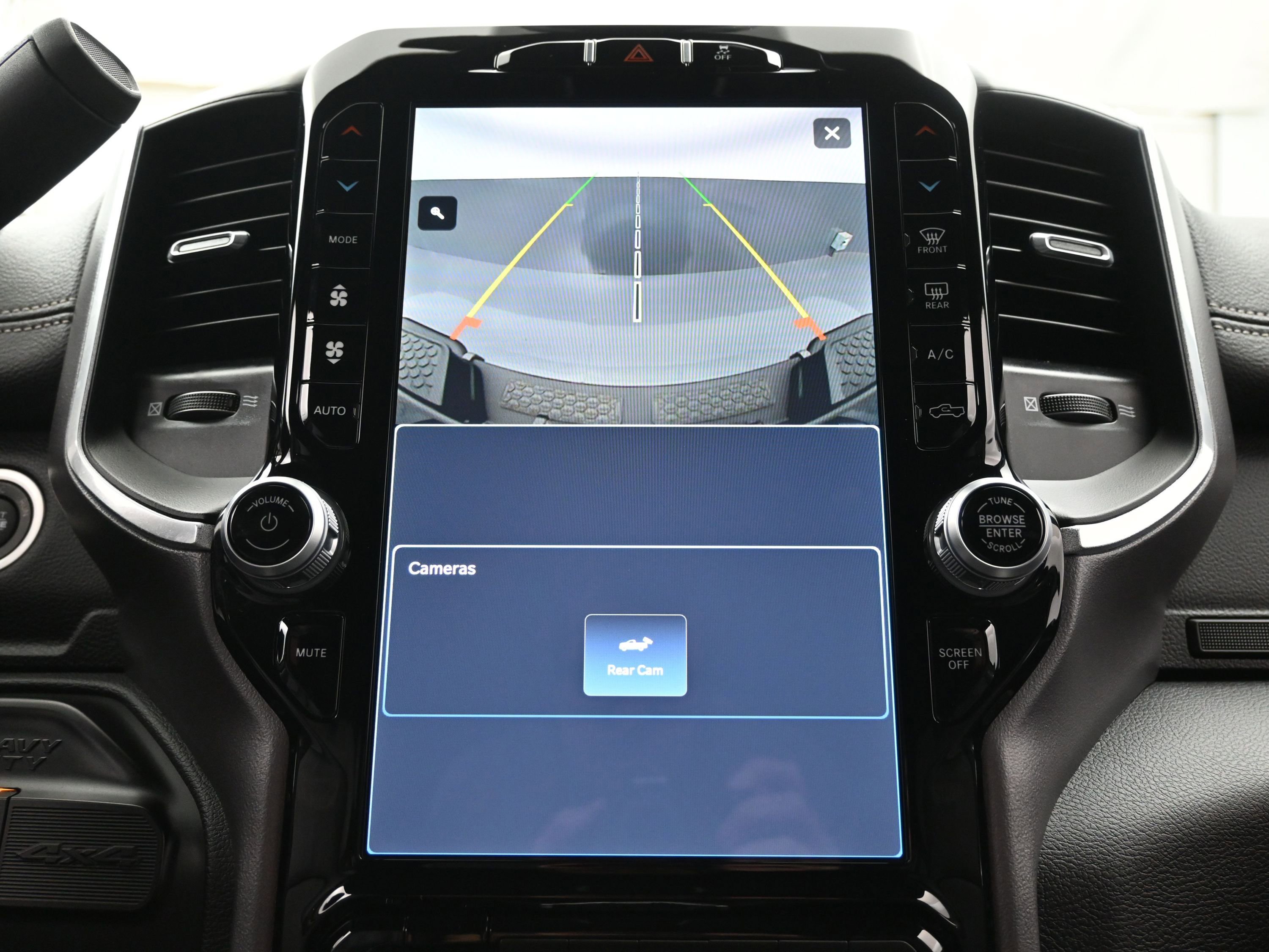 Used 2023 RAM 2500 Laramie w/ Night Edition image 31