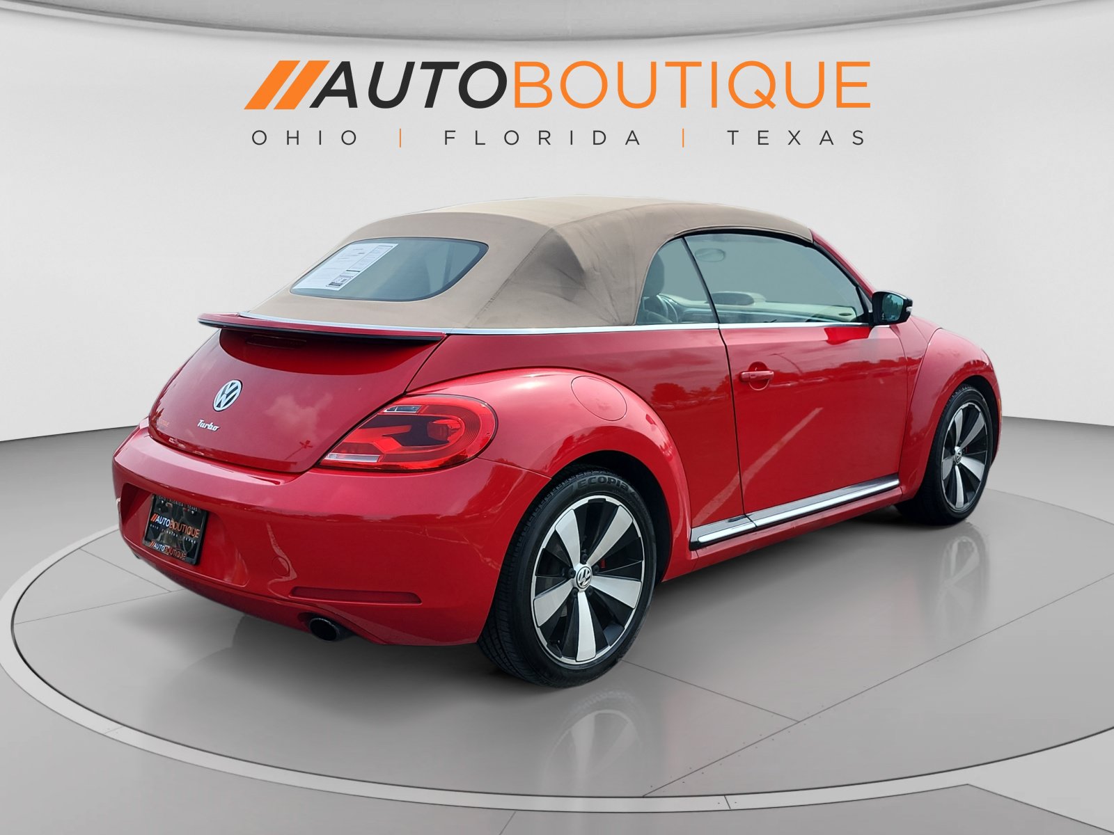 Used 2013 Volkswagen Beetle 2.0T FWD image 5