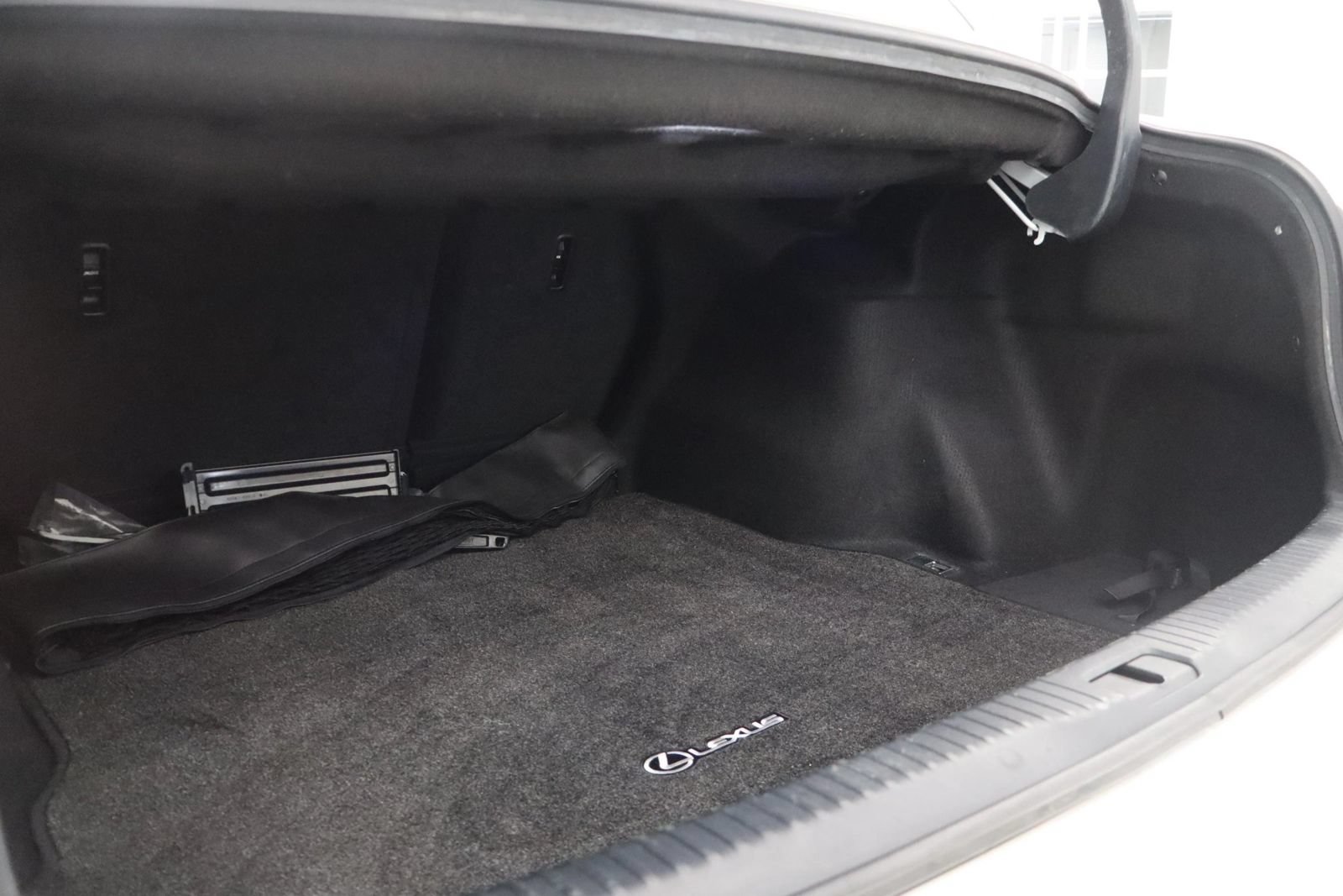 Used 2019 Lexus IS 300 F Sport w/ F Sport Package AWD/4WD image 13