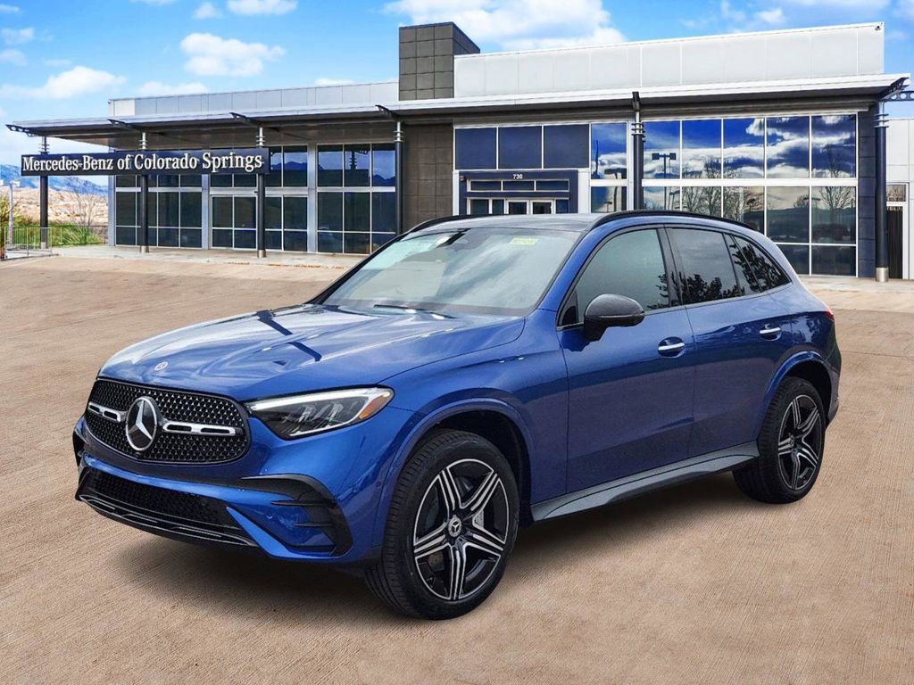New 2025 Mercedes-Benz GLC 300 4MATIC image 3