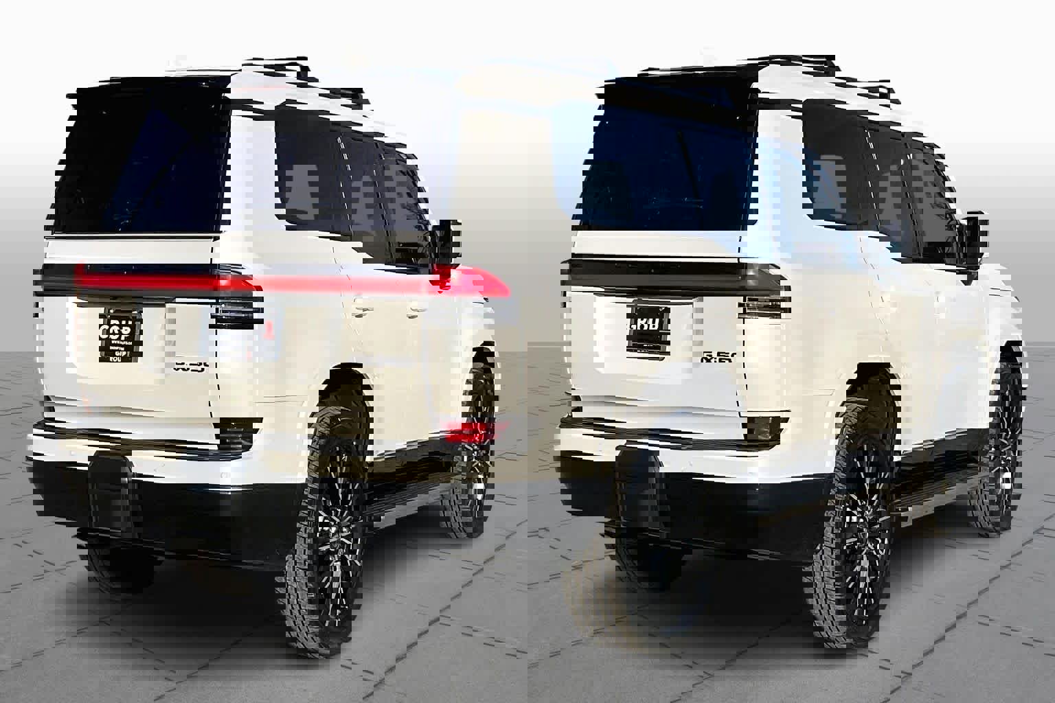 Used 2024 Lexus GX 550 w/ Accessory Package (2T) image 12