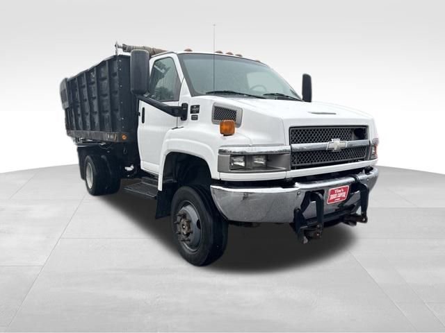 Used 2008 Chevrolet Kodiak C4500 4x4 Regular Cab image 2