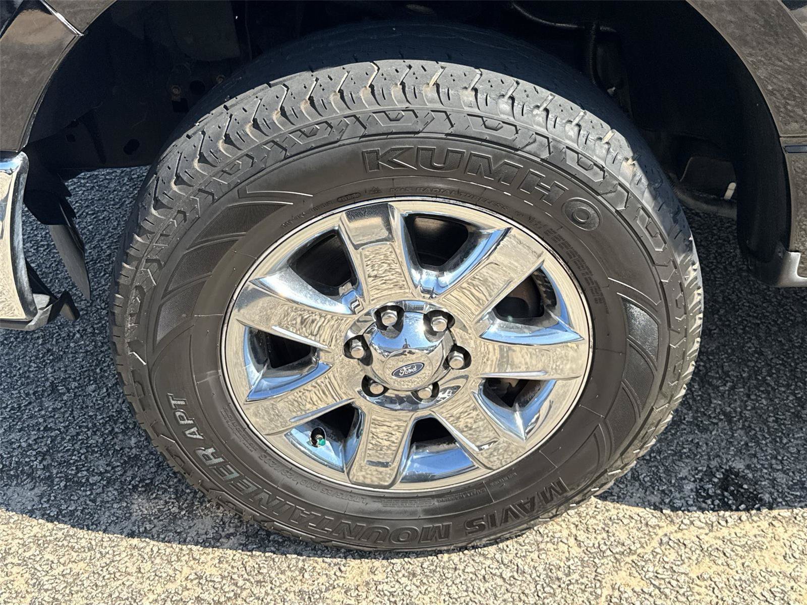 Used 2013 Ford F150 XLT w/ Luxury Equipment Group AWD/4WD image 10