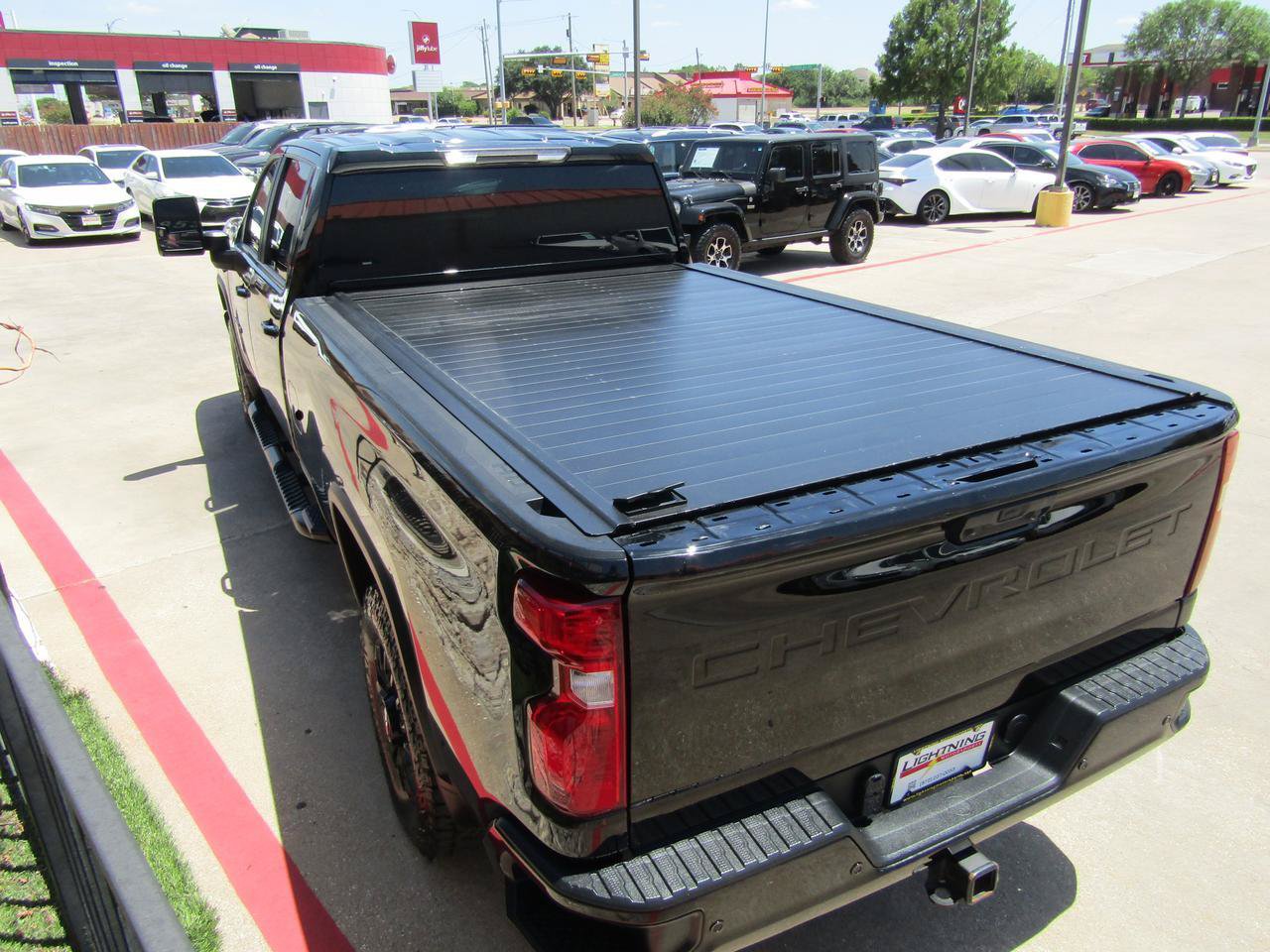 Used 2022 Chevrolet Silverado 2500 LT w/ Midnight Edition AWD/4WD image 7