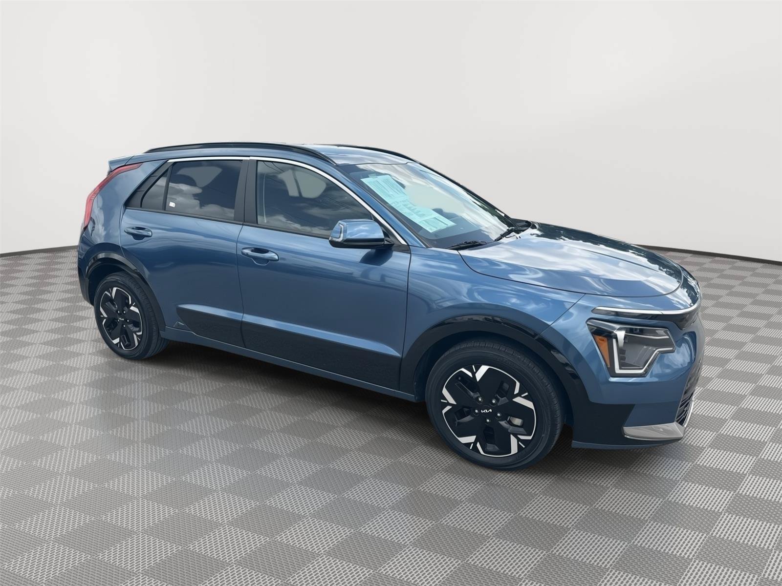 Used 2024 Kia Niro Wind FWD image 3