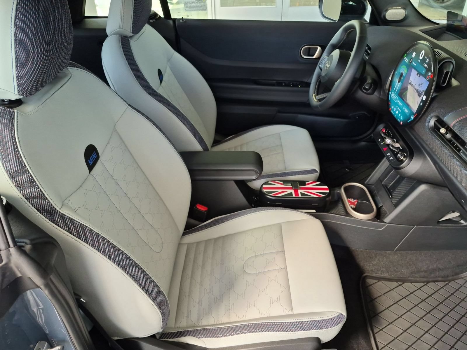 Used 2025 MINI Cooper S FWD image 27