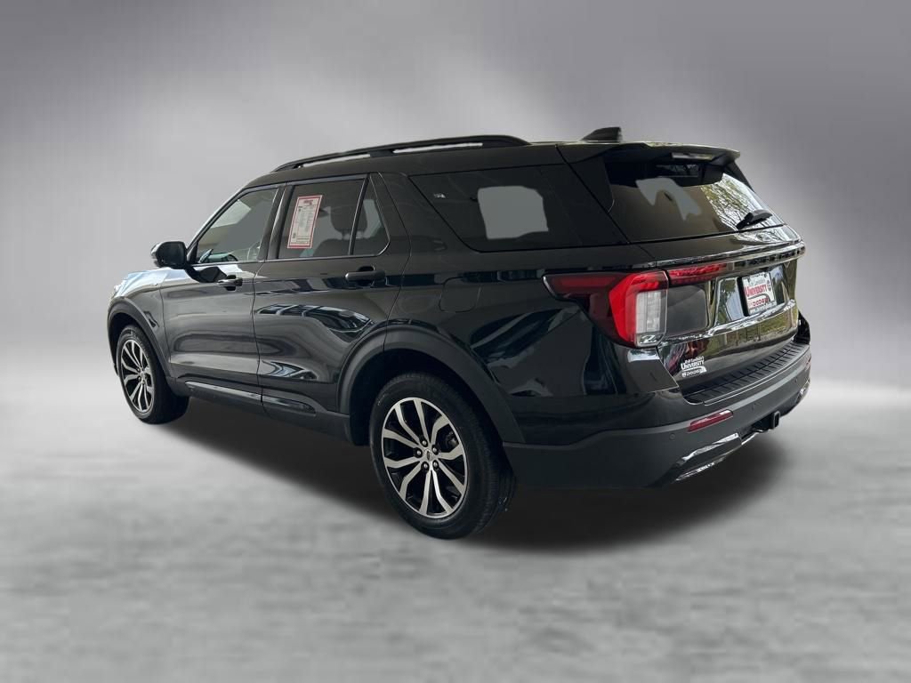 Used 2025 Ford Explorer ST-Line AWD/4WD image 4