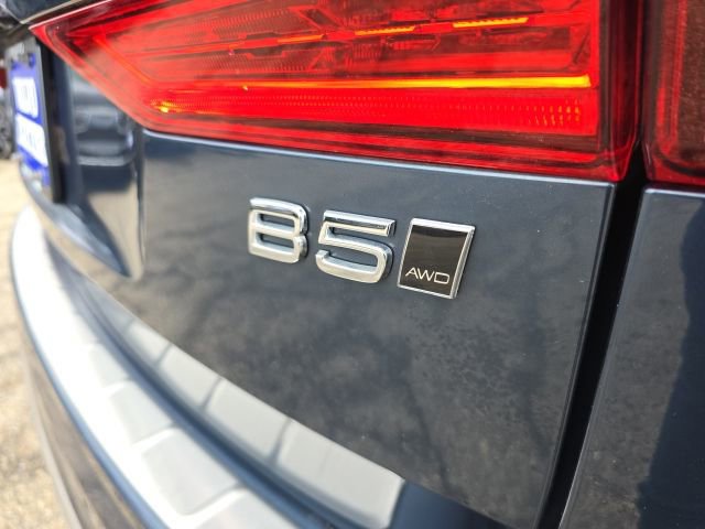 Certified 2023 Volvo XC60 B5 Plus w/ Climate Package image 15