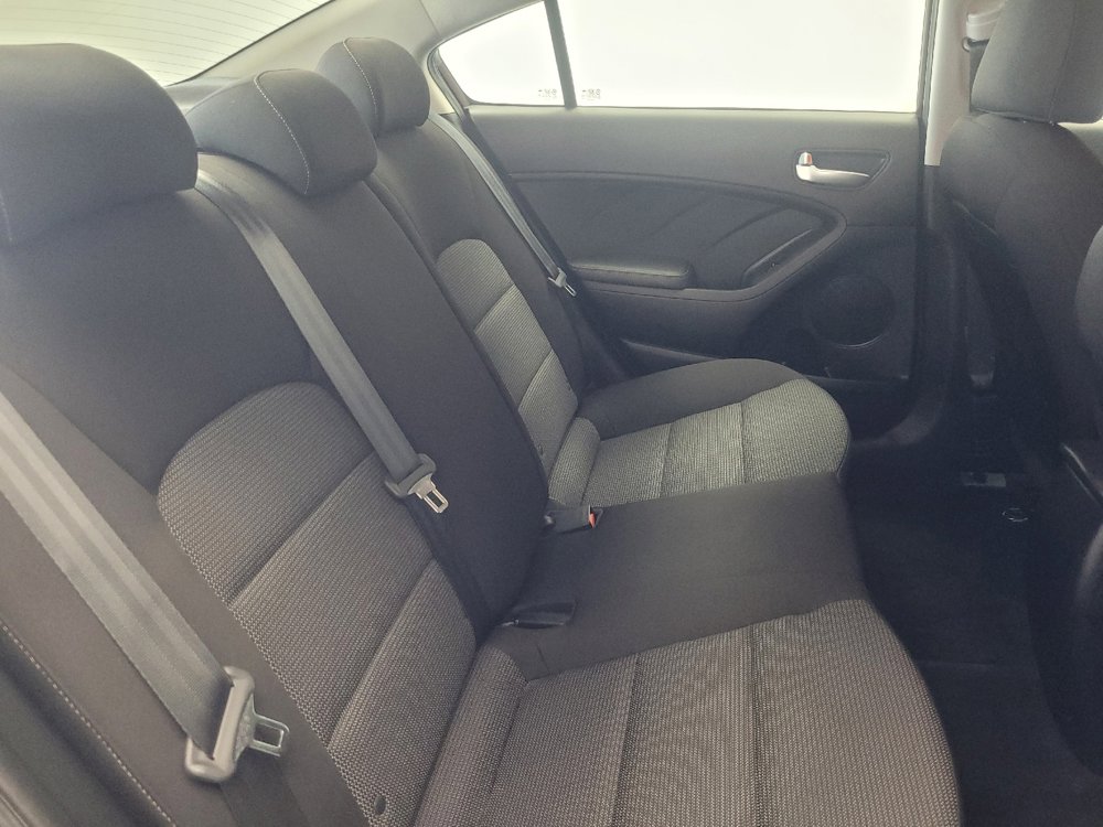 Used 2018 Kia Forte LX image 19