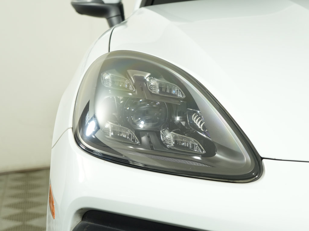 Certified 2020 Porsche Cayenne S AWD/4WD image 11