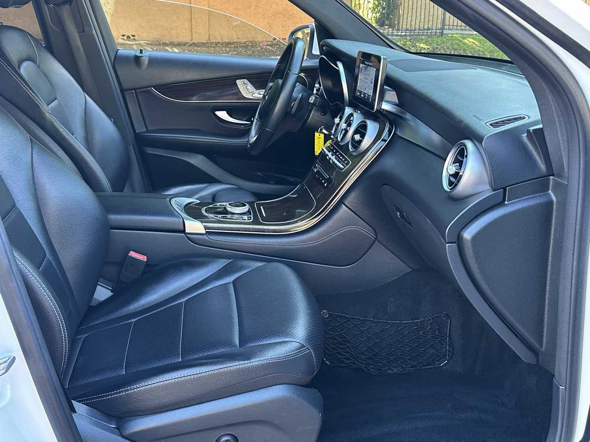 Used 2017 Mercedes-Benz GLC 300 image 18