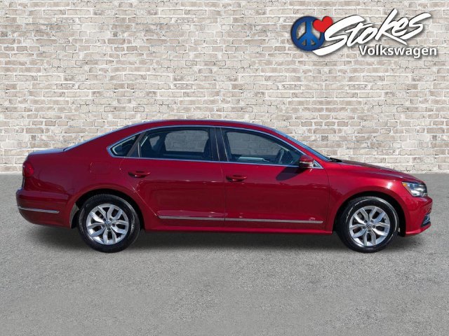 Used 2016 Volkswagen Passat 1.8T S FWD image 3