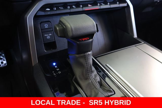 Used 2025 Toyota Sequoia SR5 w/ SR5 Premium Package AWD/4WD image 28