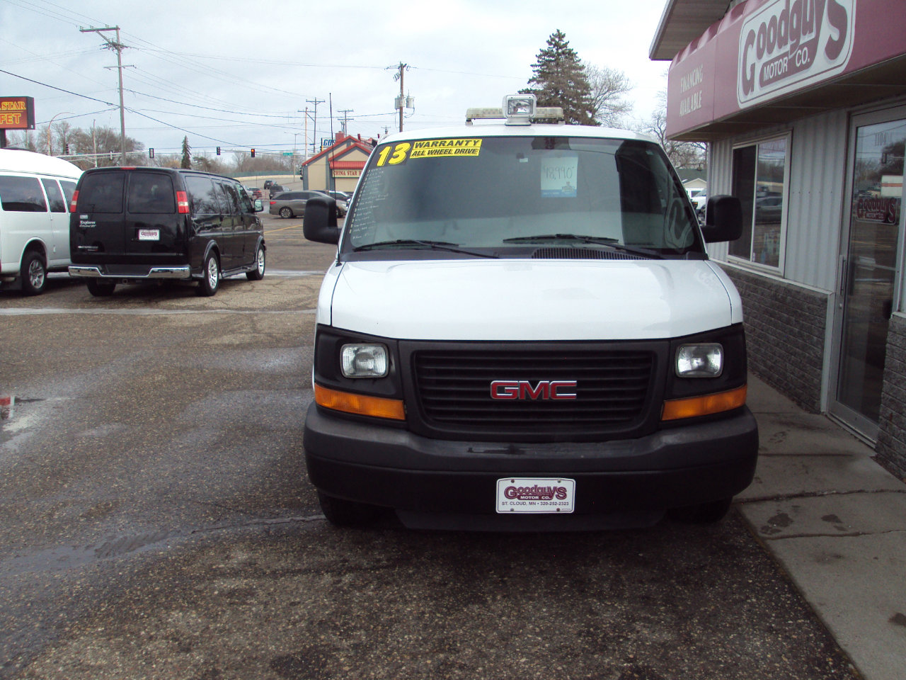 Used 2013 GMC Savana 1500 AWD image 4