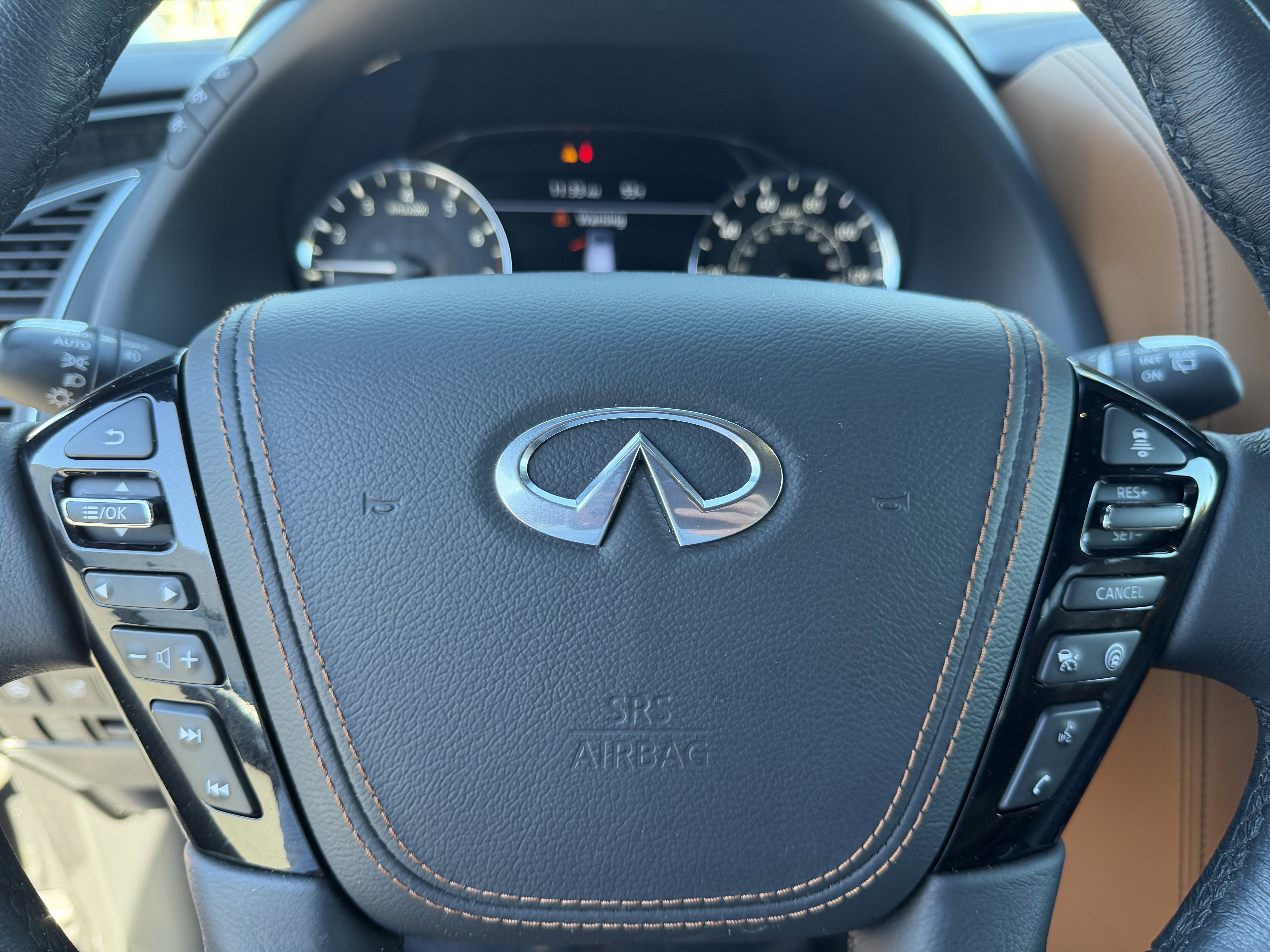 Used 2024 INFINITI QX80 Sensory image 31