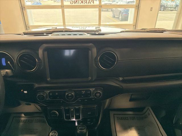 Used 2021 Jeep Wrangler Unlimited Sahara AWD/4WD image 24