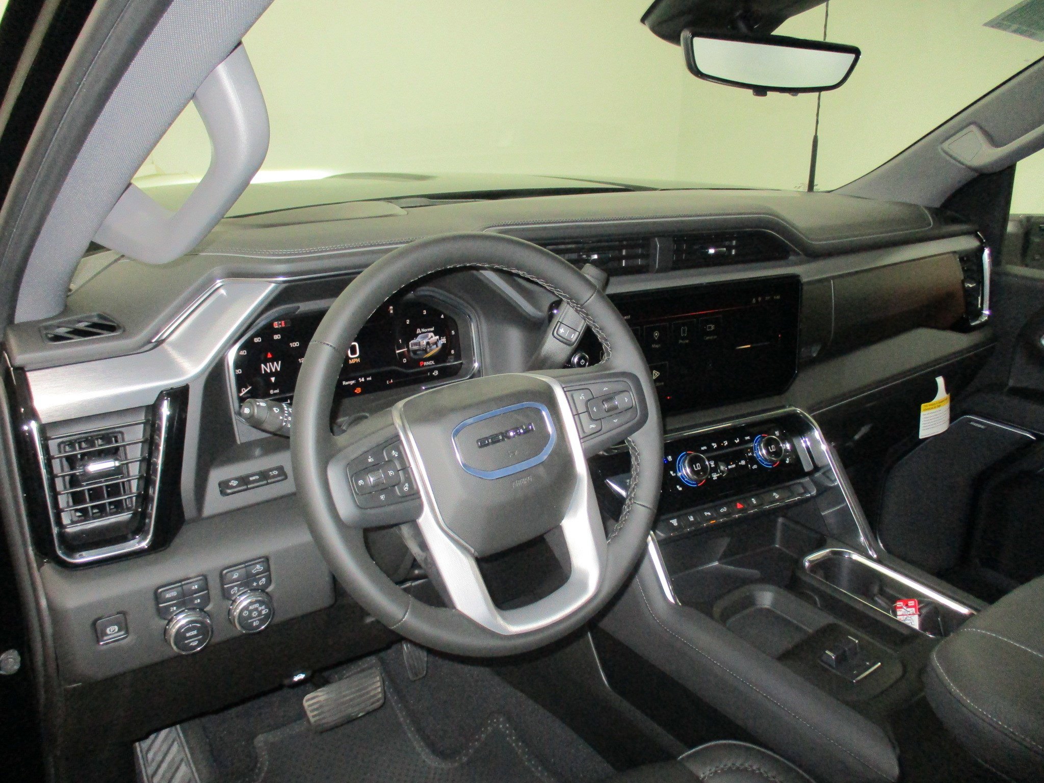 New 2025 GMC Sierra 2500 Denali w/ Technology Package image 18