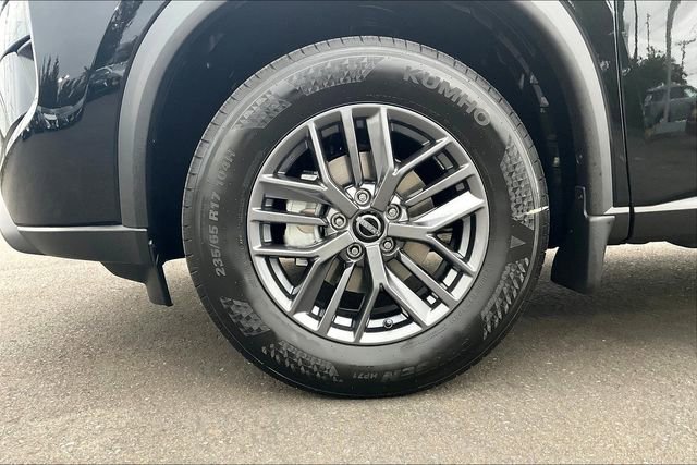 New 2026 Nissan Rogue S image 13