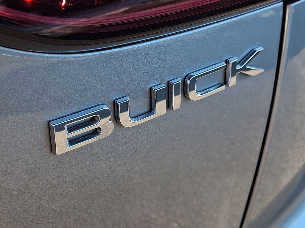 Certified 2025 Buick Envision Sport Touring image 29