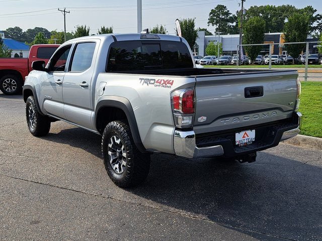 Used 2023 Toyota Tacoma TRD Off-Road AWD/4WD image 11