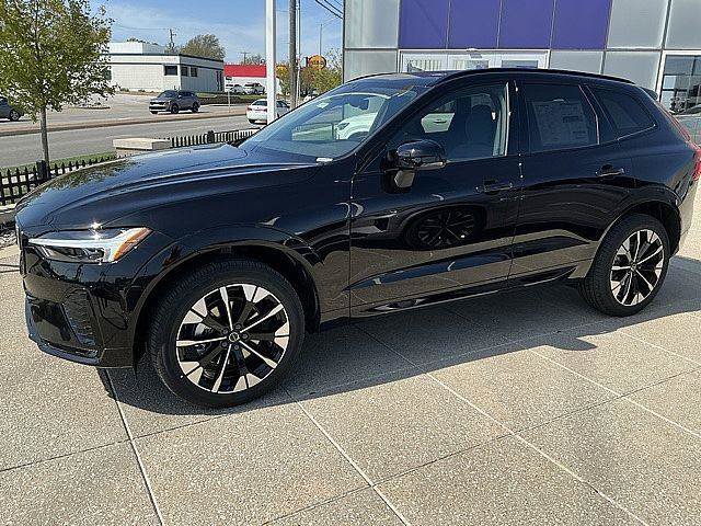 New 2026 Volvo XC60 B5 Plus w/ Climate Package AWD/4WD image 11