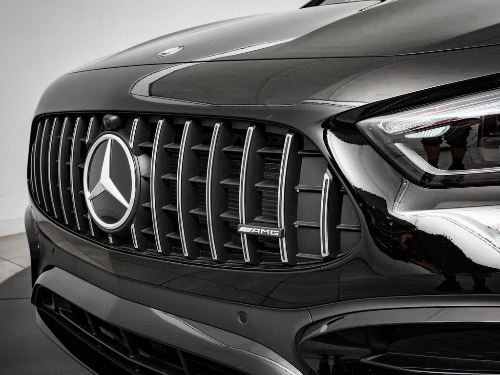 New 2026 Mercedes-Benz GLA 35 AMG 4MATIC image 3