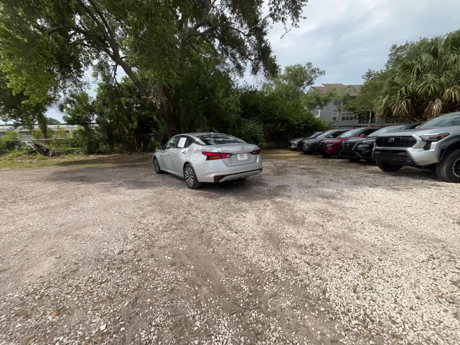 Used 2025 Nissan Altima 2.5 SV FWD image 16