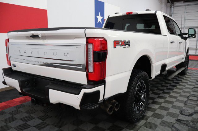 Used 2024 Ford F350 Platinum w/ FX4 Off-Road Package AWD/4WD image 24