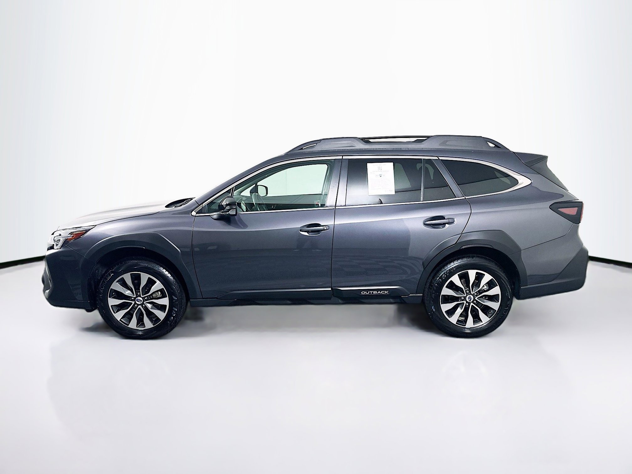 Used 2024 Subaru Outback Limited image 4
