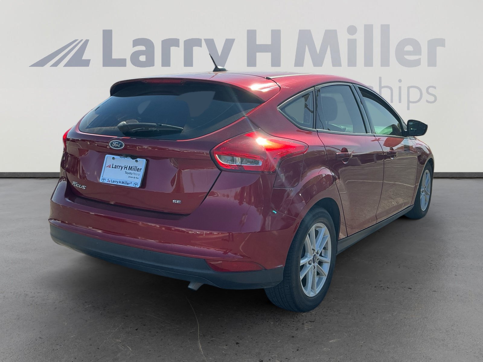 Used 2017 Ford Focus SE FWD image 5