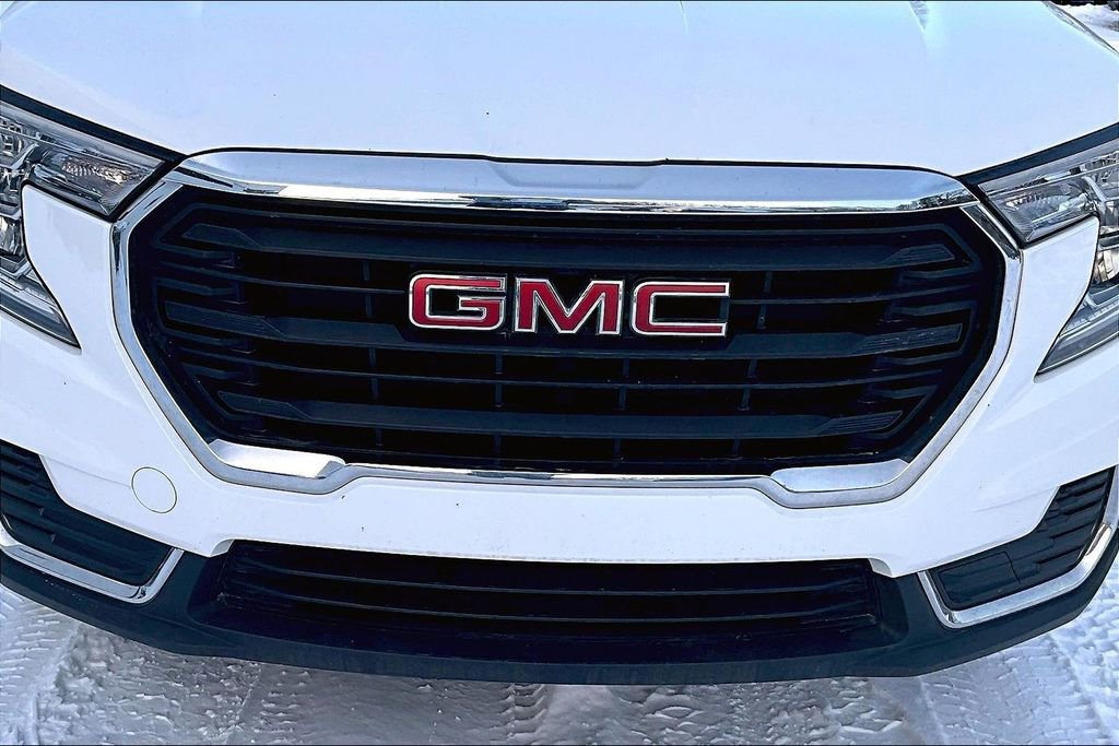 Used 2023 GMC Terrain SLE w/ Driver Convenience Package image 32