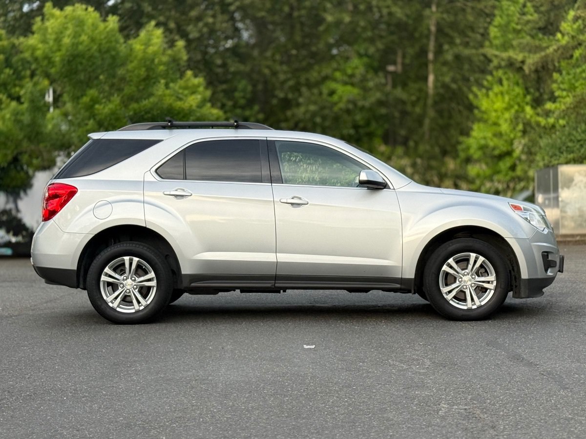 Used 2014 Chevrolet Equinox LT w/ Driver Convenience Package AWD/4WD image 2